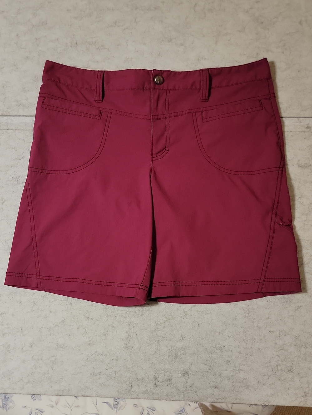 Athleta Dipper Bermuda Hiking Shorts Magenta Pink Size 12